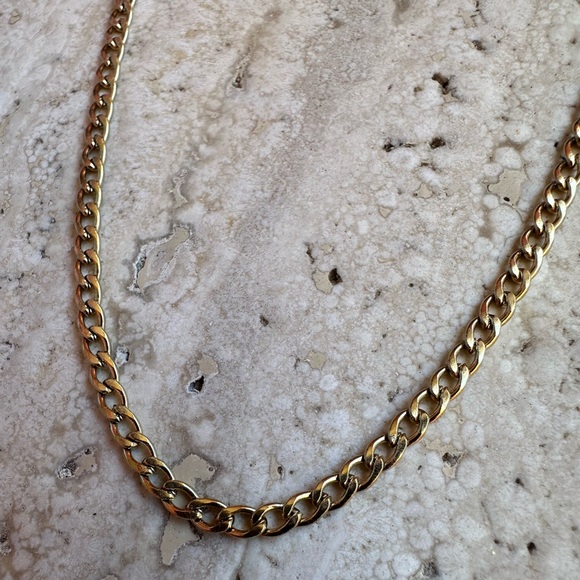 14k Gold Filled Cuban Necklace Chain 18” long - Picture 2 of 8